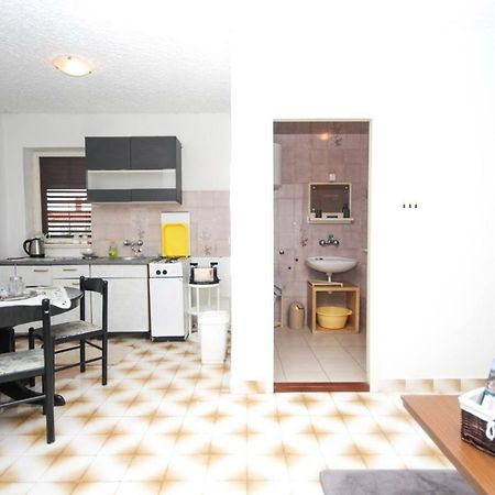 Tribunj Apartmani エクステリア 写真
