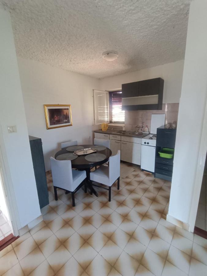 Tribunj Apartmani エクステリア 写真