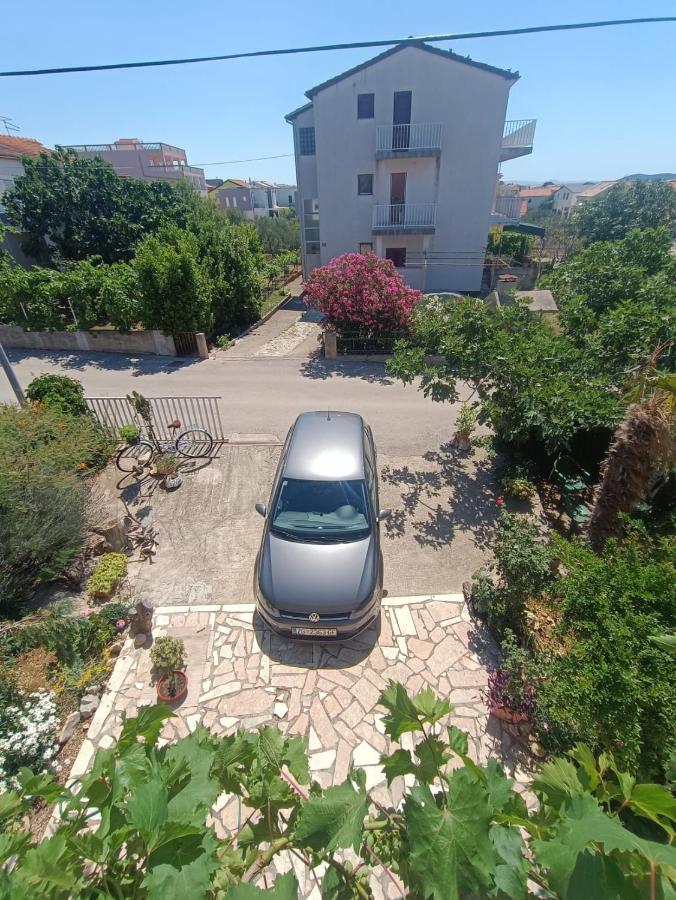 Tribunj Apartmani エクステリア 写真
