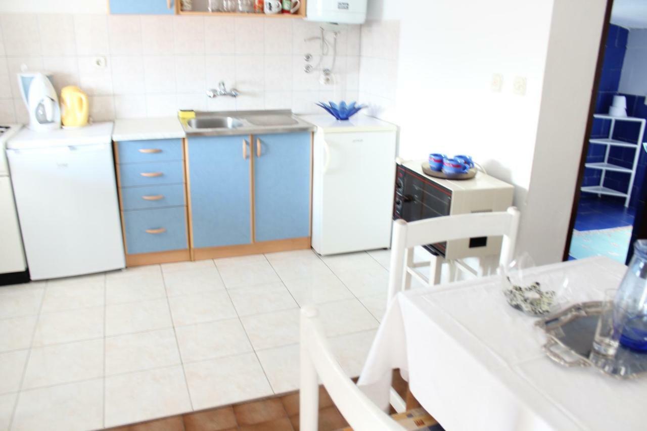 Tribunj Apartmani エクステリア 写真