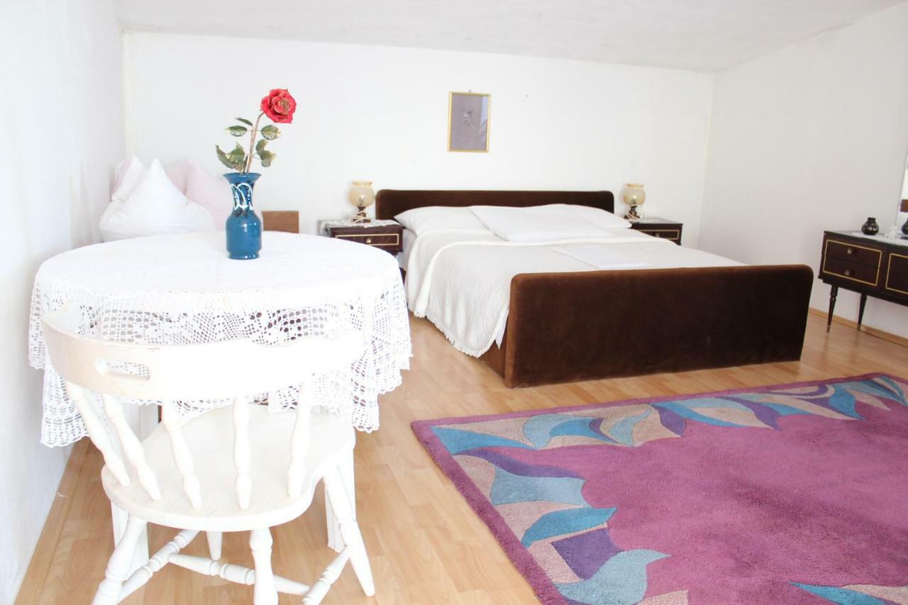 Tribunj Apartmani エクステリア 写真