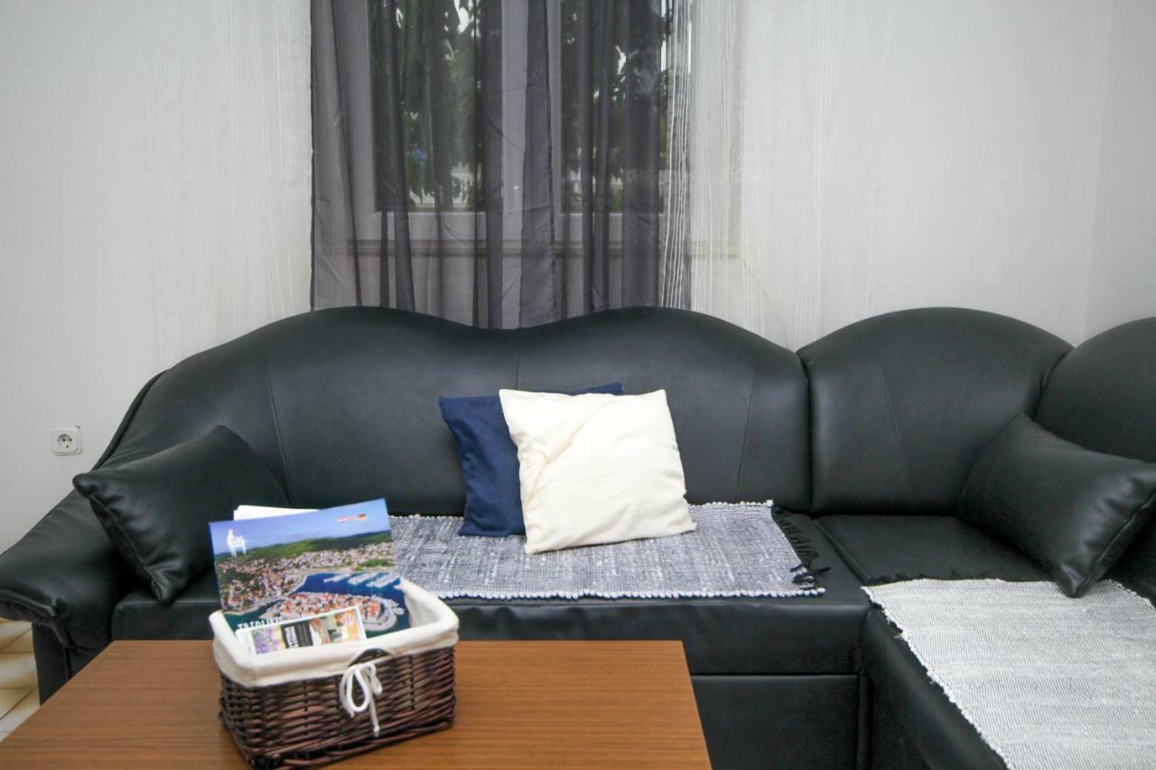Tribunj Apartmani エクステリア 写真