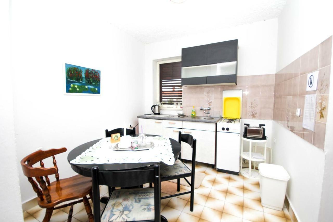 Tribunj Apartmani エクステリア 写真
